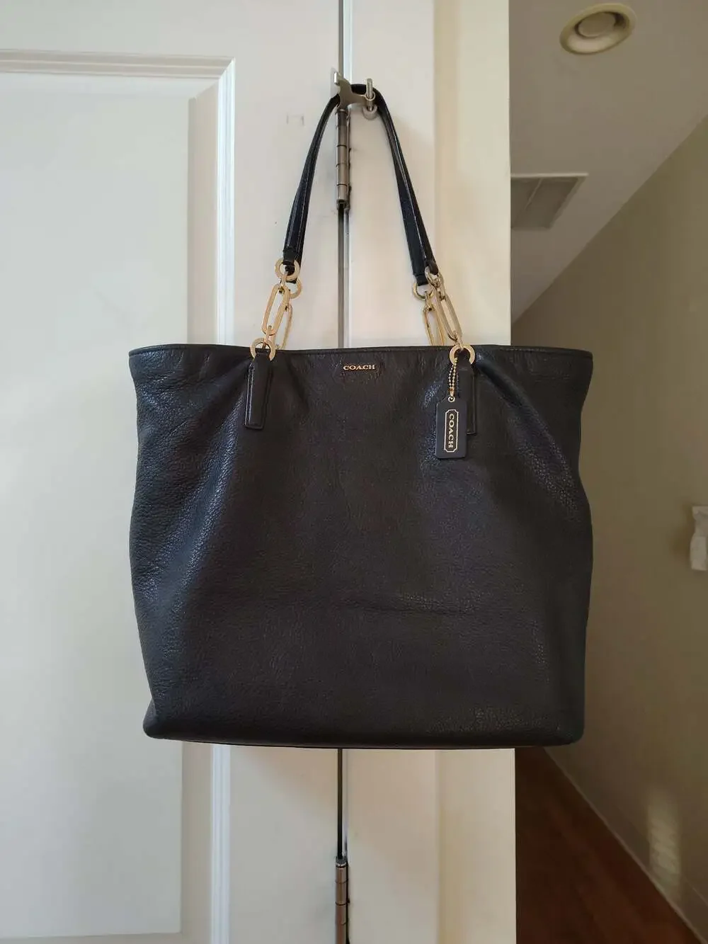 Vintage Coach Madison East West Tote 26769 Black Pebbled Leather Shoulder Bag